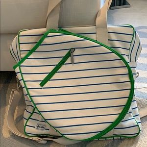 Anne & lulu Hampton’s style tennis bag.